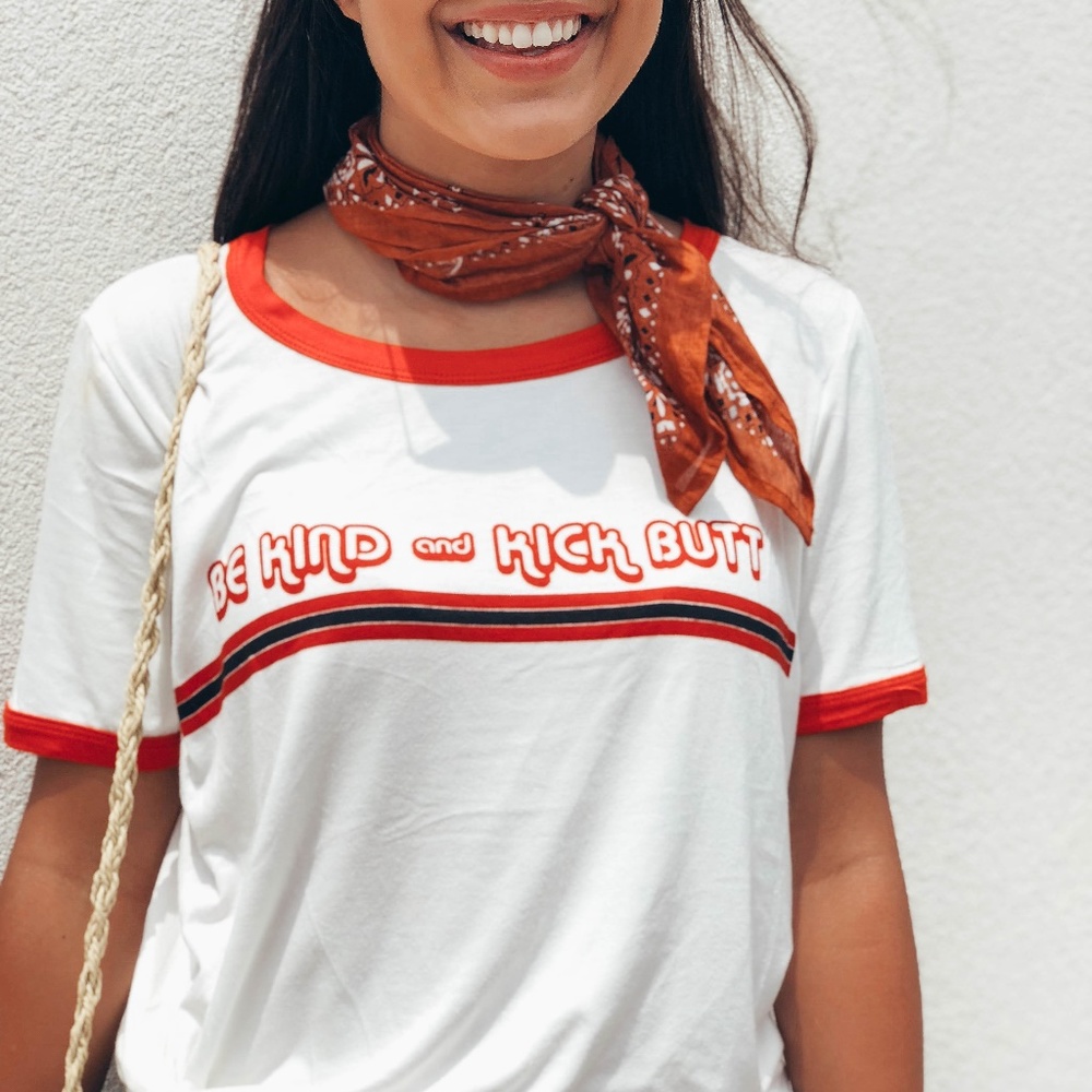 BE KIND CAUSAL TOP - Picture 2 of 4